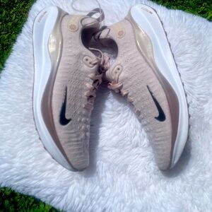 Nike  react X  infinity run 4 running shoes size 8